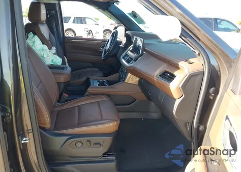 2021 Chevrolet Suburban 4Wd High Country z USA, uszkodzony, nr VIN 1GNSKGKL2MR411444